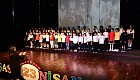 İlkokul 4. Sınıf Öğrencilerimiz Sahneledikleri Şiir Dinletisi ve Dans Gösterisi ile Beğeni Topladı